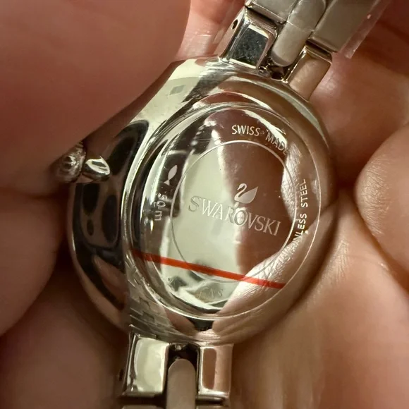 Swarovski Cosmopolitan Crystal watch - Picture 5 of 10